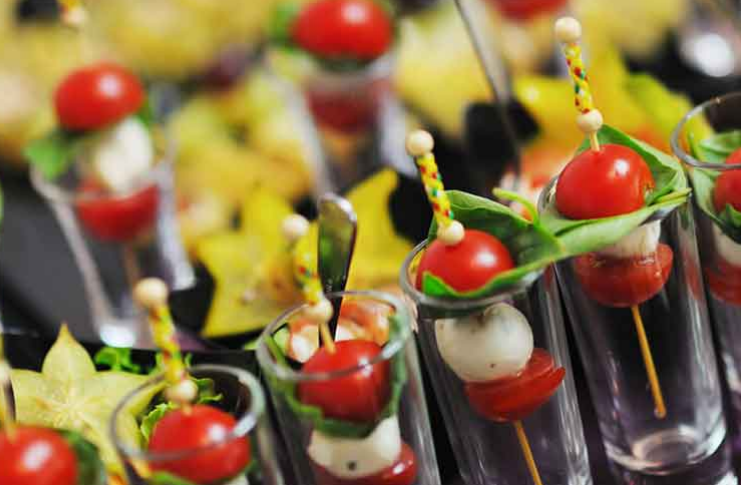 Make Your Office Party Exciting With Mobile Pizza Catering