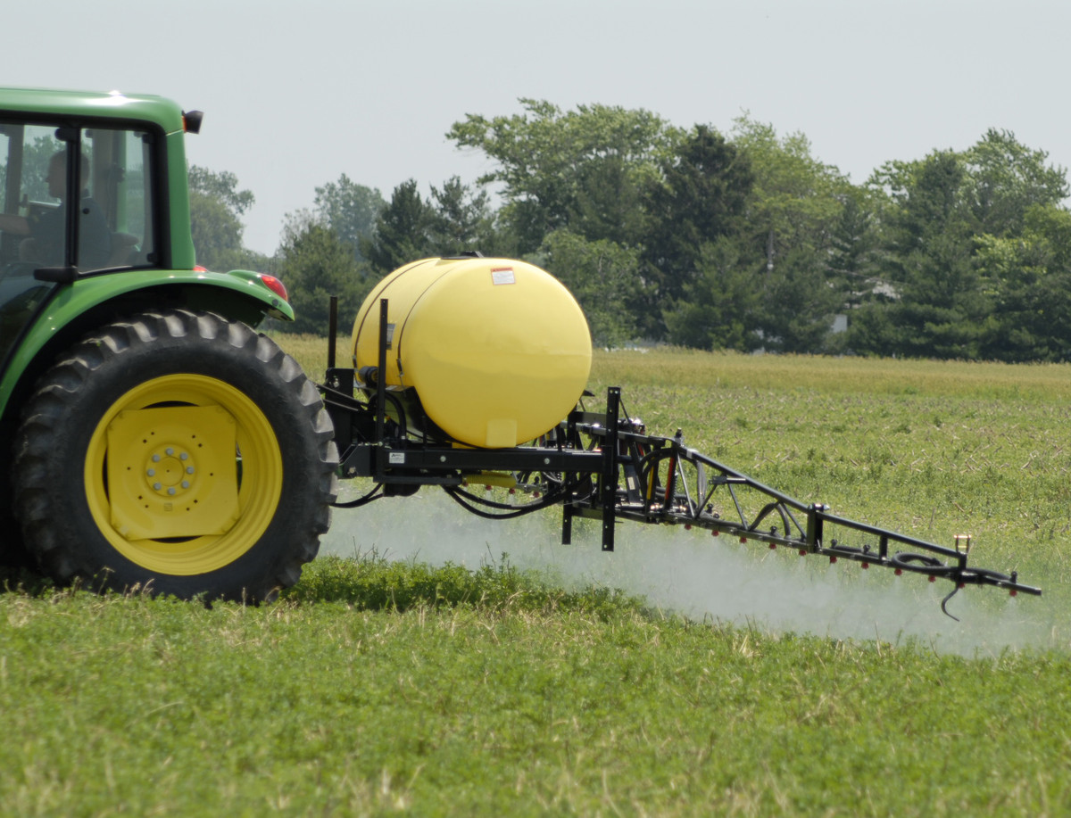 Boom Spraying Vs. Boomless Spraying: What Is Better?