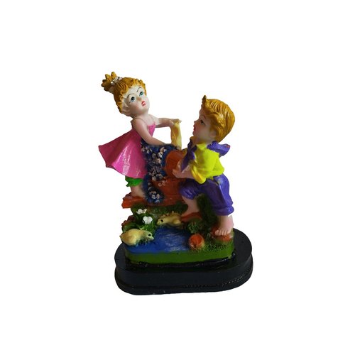 Polyresin Couple Statue Gift