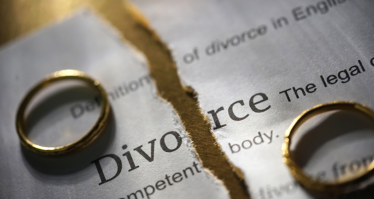 Best divorce lawyers I divorce lawyers in delhi I Divorce lawyers near me