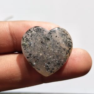 Heart shape stone