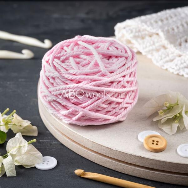 Macramé thread is back in style