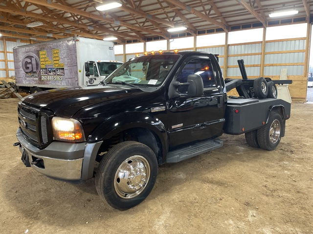 5 Signs You Need a Ford Wrecker ASAP