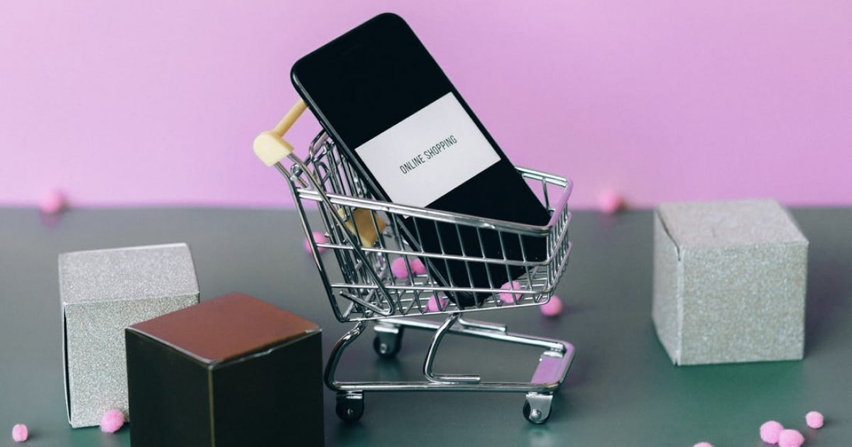 Why Your E-commerce Business Needs Mobile App