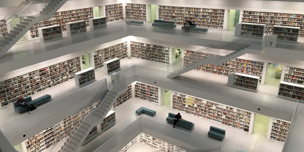 Data Lake vs Data Warehouse: Key Difference - XB Software