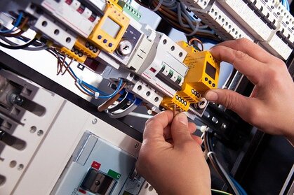 Ensure Safety with Professional Electrical Contractors in Sunshine Coast