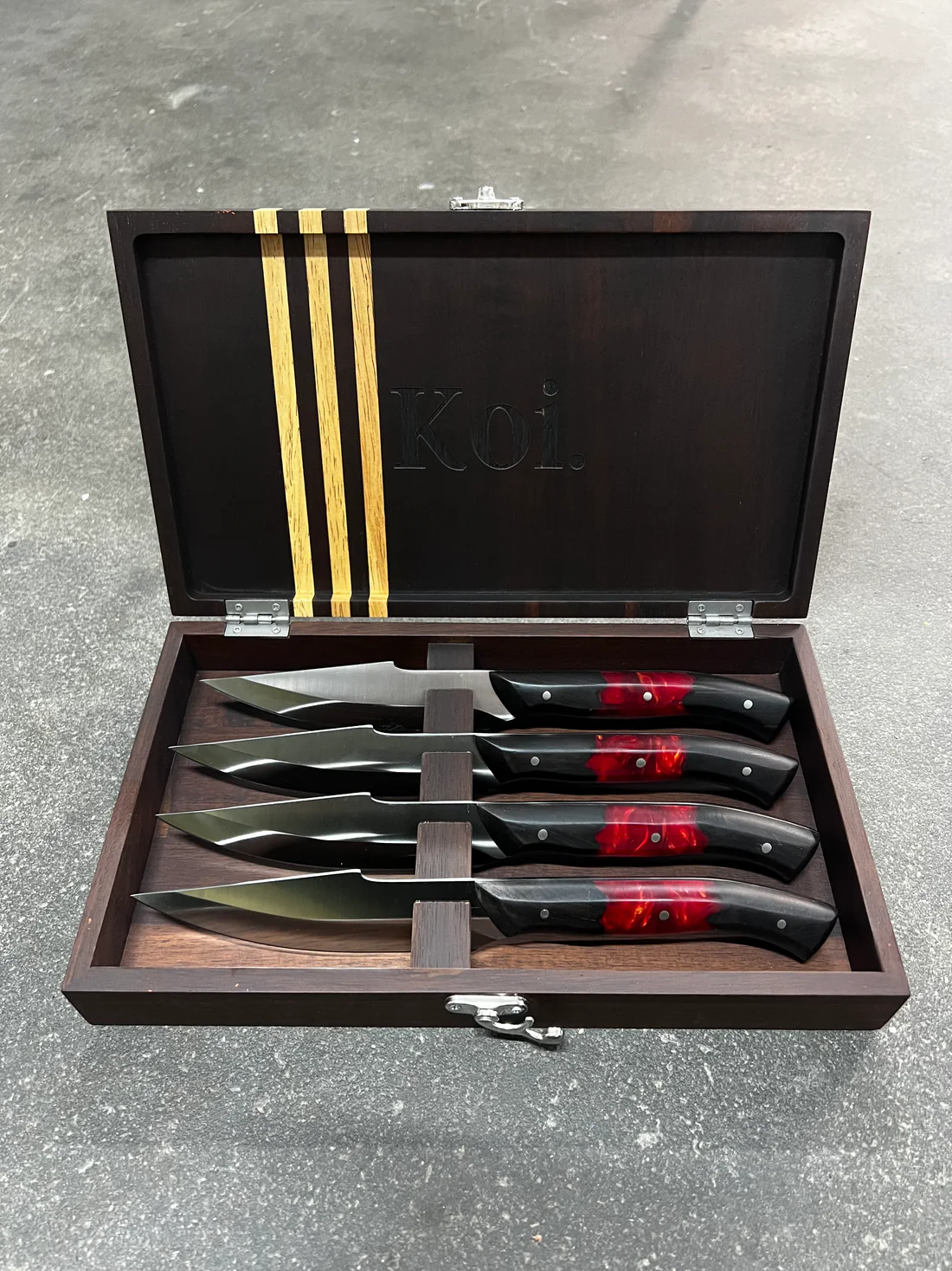 Slice & dice with Precision: Steak Knives!