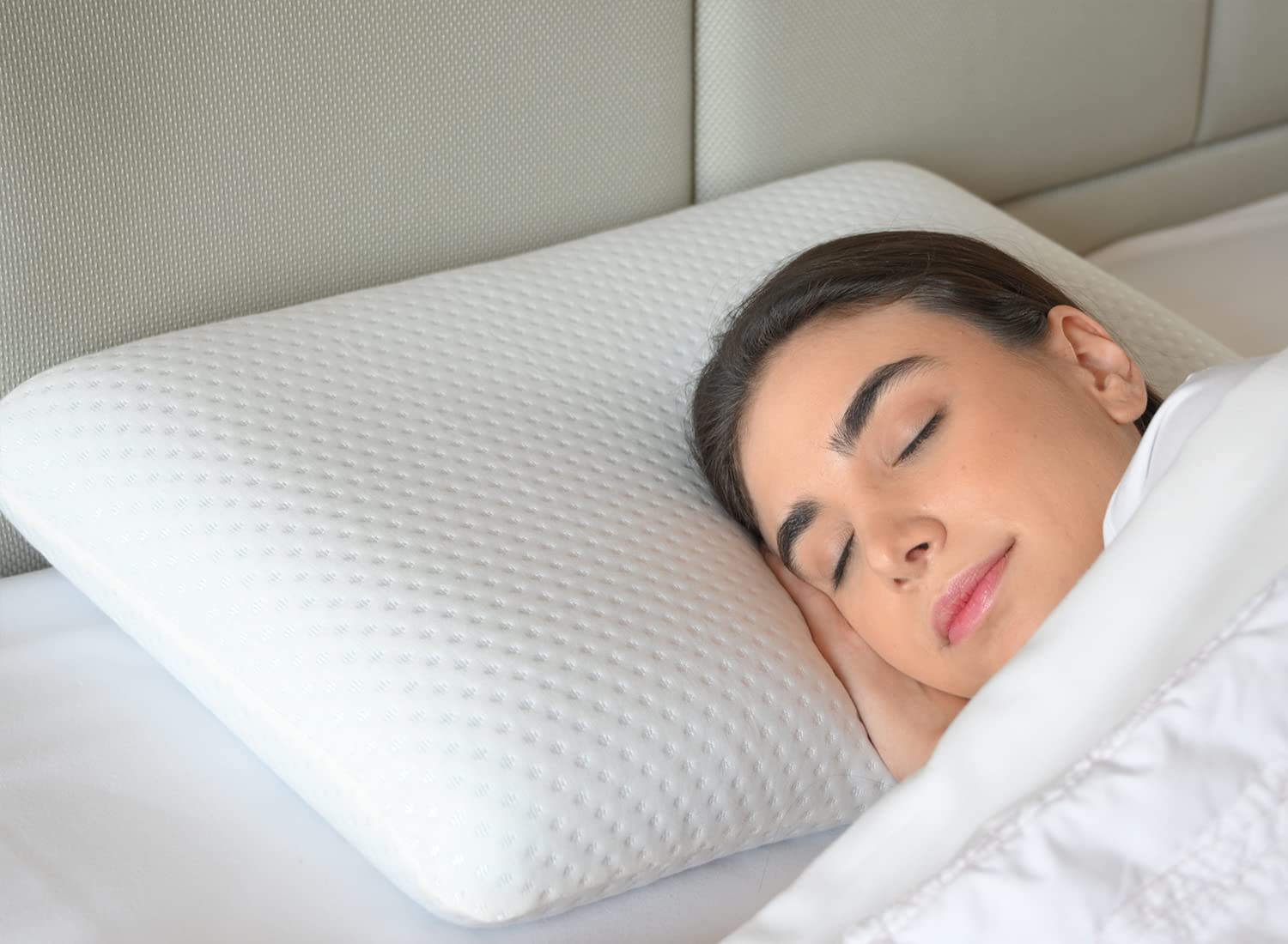 How To Use A Cervical Pillow For Better Sleep
