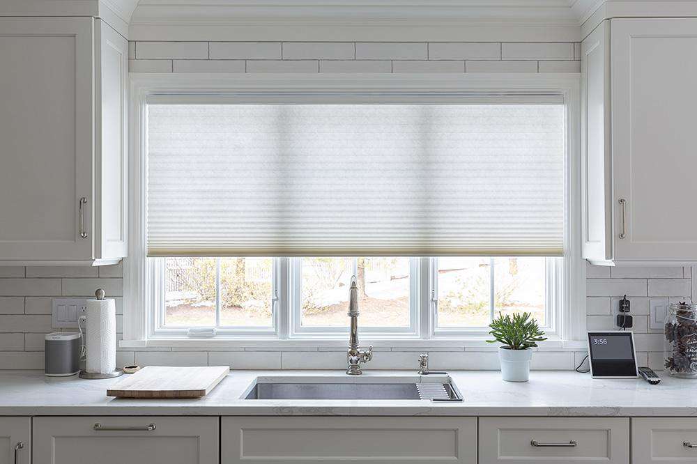 Choosing Blinds for your Home: Venetian, Roller, and Honeycomb/Cellular