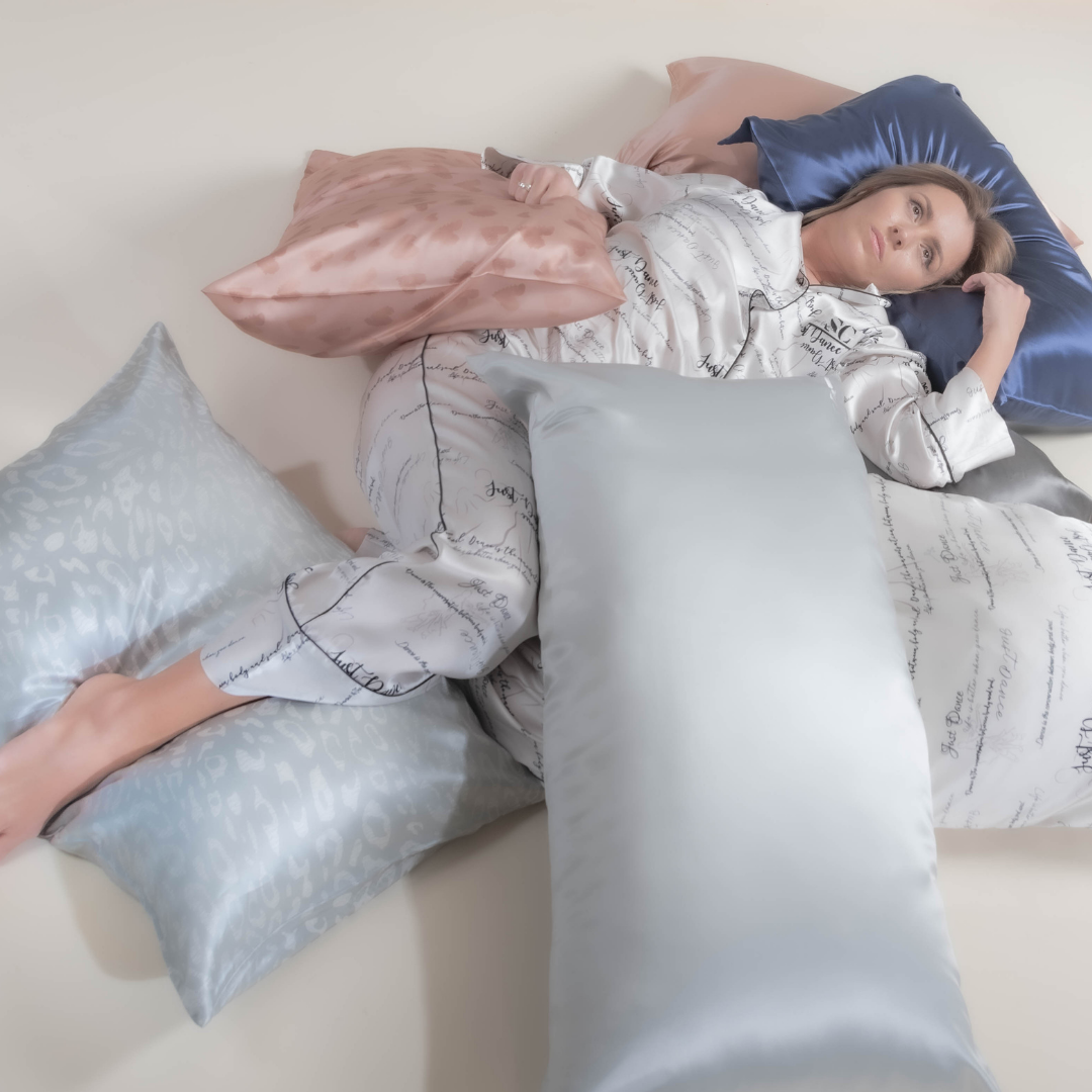 Buy Silk Pillow - Silk to Cotton Designs