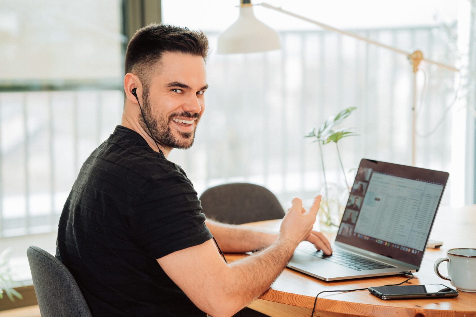 21 Virtual Team Building Activities Beyond Zoom Happy Hours