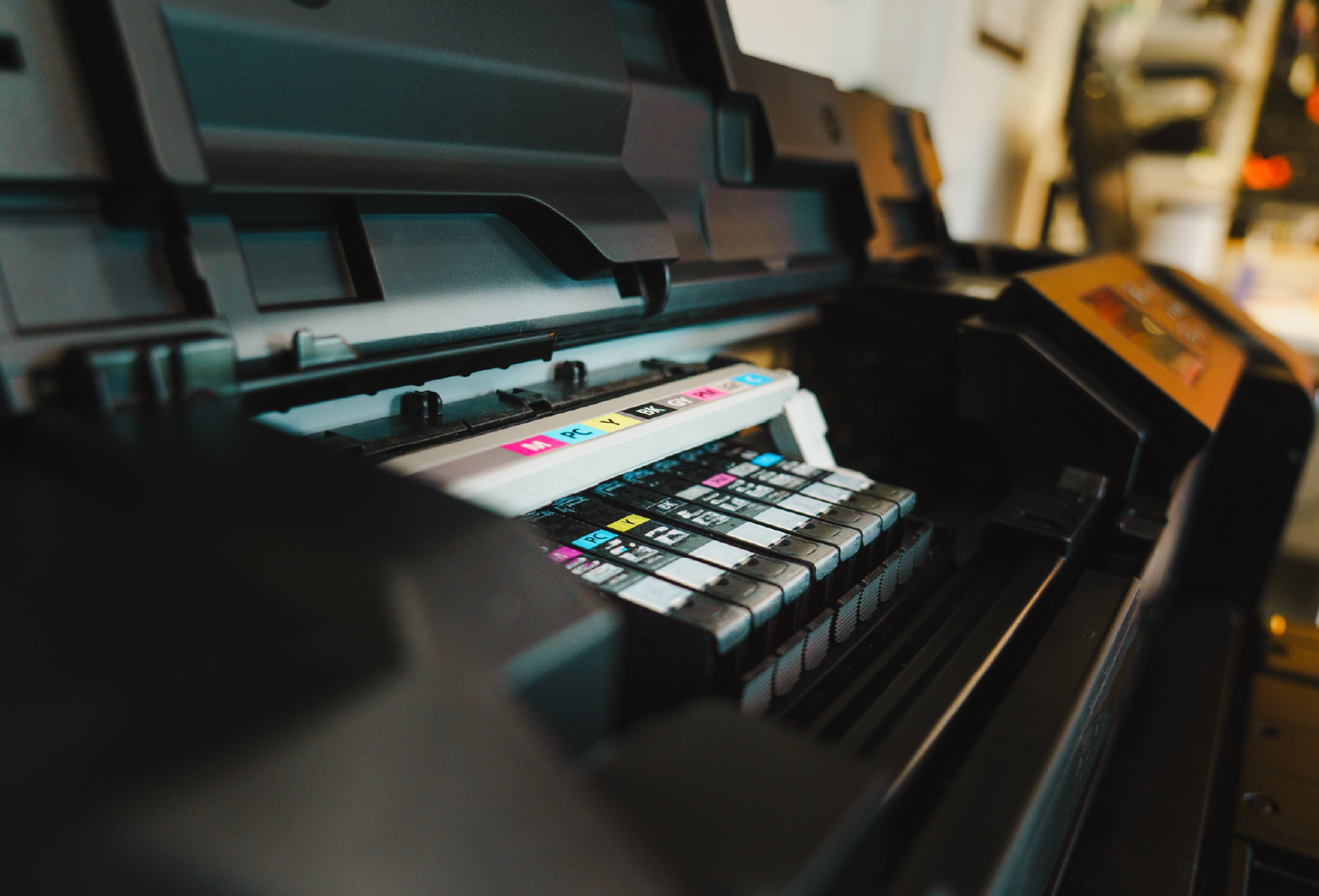 Cadreprographics - The Best Photocopying Services In Dubai
