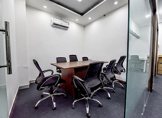 Book Our Top-notch Conference Room in Noida Sector 63