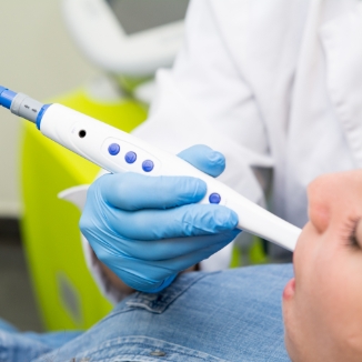 למה אתה לא צריך לדאוג לגבי המחיר של טיפול שורש?