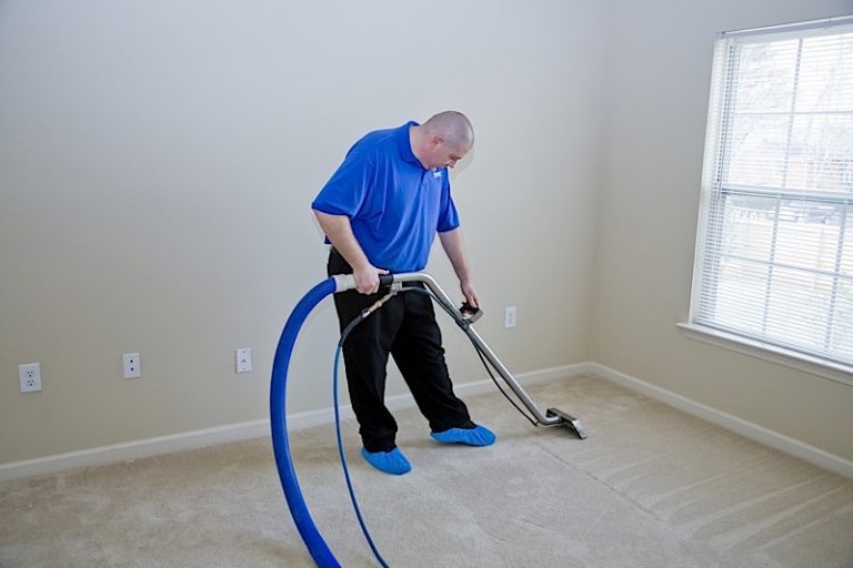 What Are The Important Tools Required For Professional Carpet Cleaning?