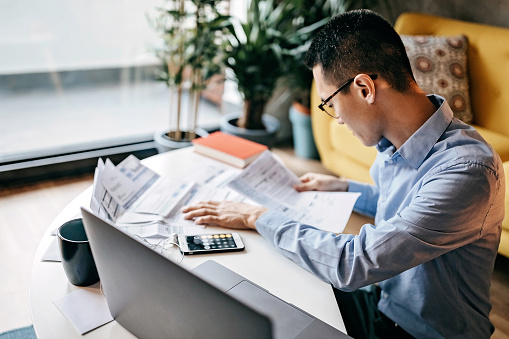What to Look for in a Financial Advisor!