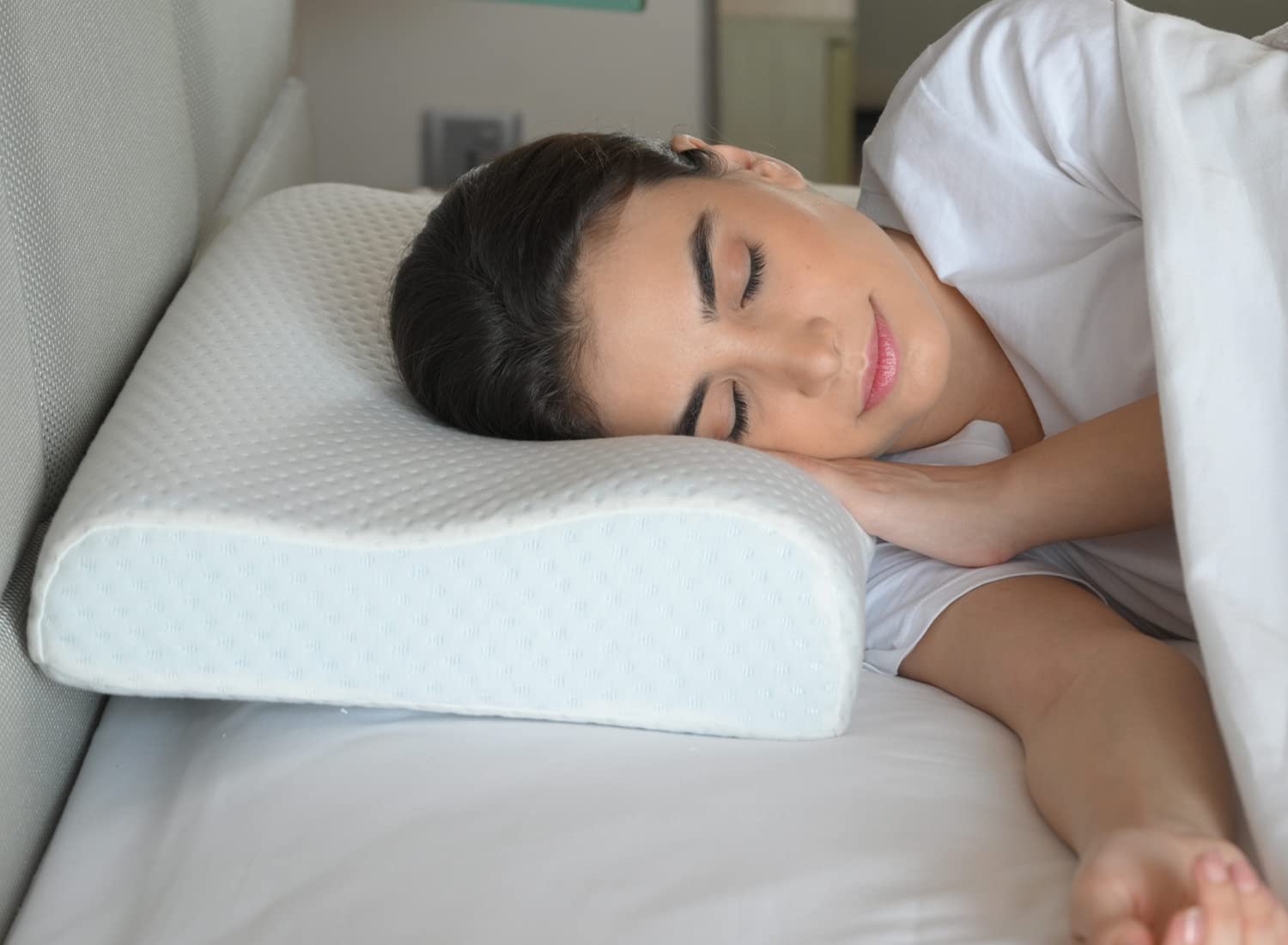 Cervical Pillow: What Is It And Why Do You Need One?
