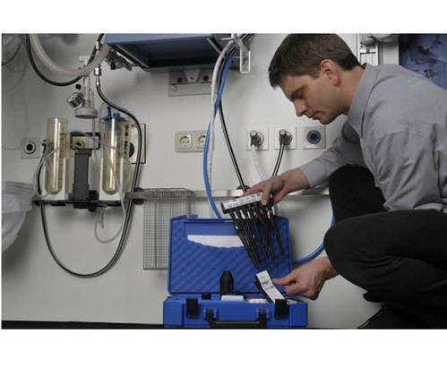 The Medical Purity Analyzer helps calculate the purity of a medical gas mixture or medical gas and its mixtures
