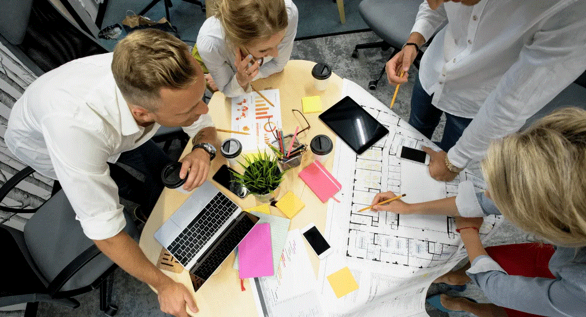 What are the 5 key elements of an effective project risk management plan?