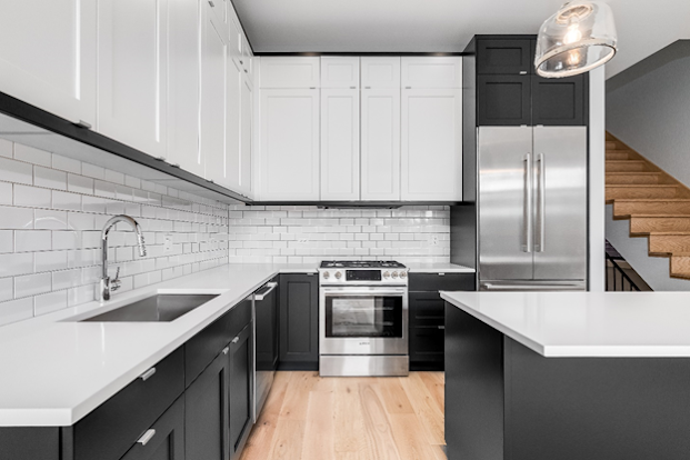 How to Choose Stock Kitchen Cabinets for Your Kitchen