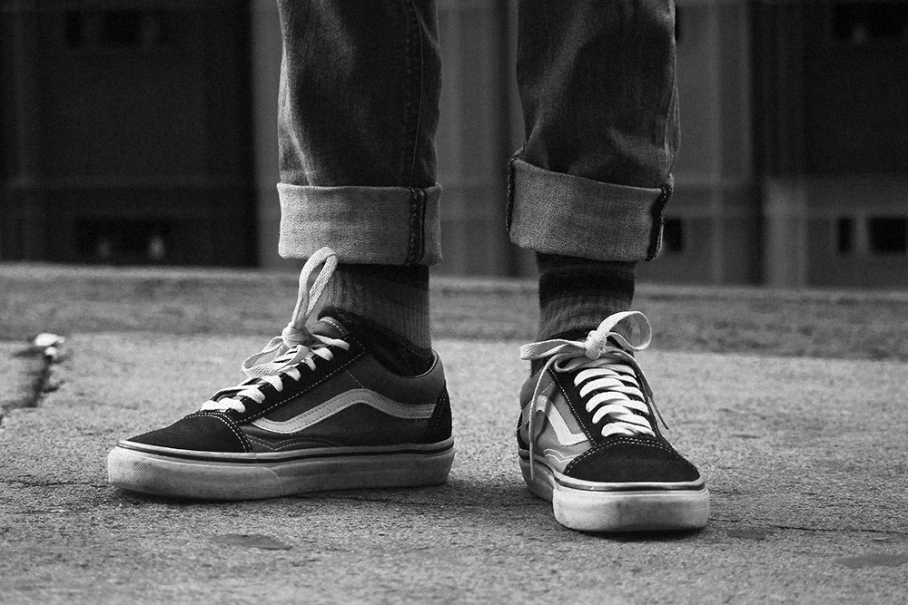 Best Sneakers for Men to Wear With Jeans