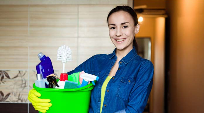 5 Household Cleaning Supplies Every Home Should Have