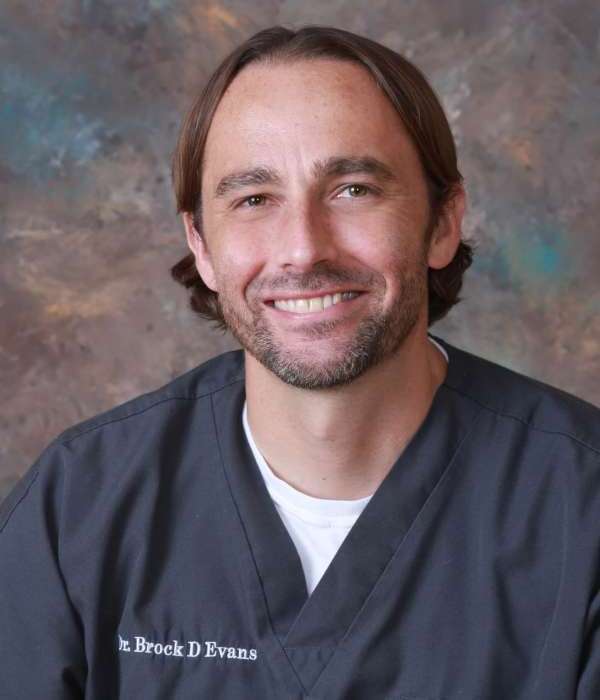 Oral Surgeon in Sevierville TN