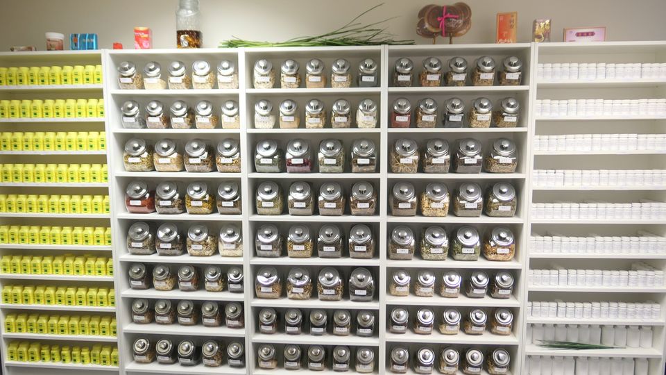 Acupuncture Allergy & Pain Relief