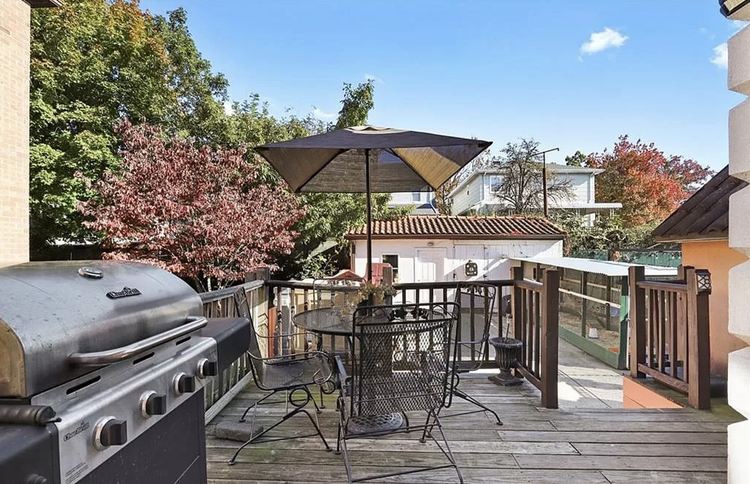 Why People Still Believe Hiring Real Estate Brokers Is a Wise Idea in Bronx