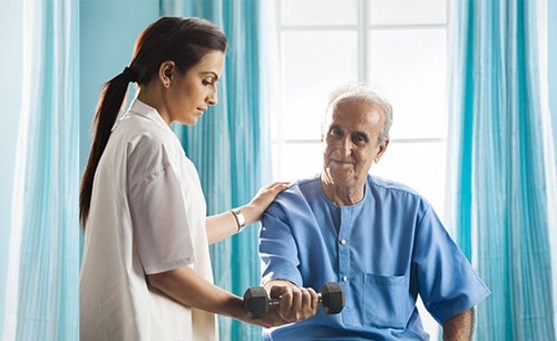 Top Reasons Your Parents are Better Off in New Assisted Living near Me than at Home