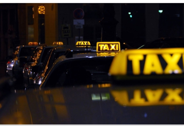 Taxi from Patiala to Delhi Sedan 2600, Suv 3500, call 9592612371