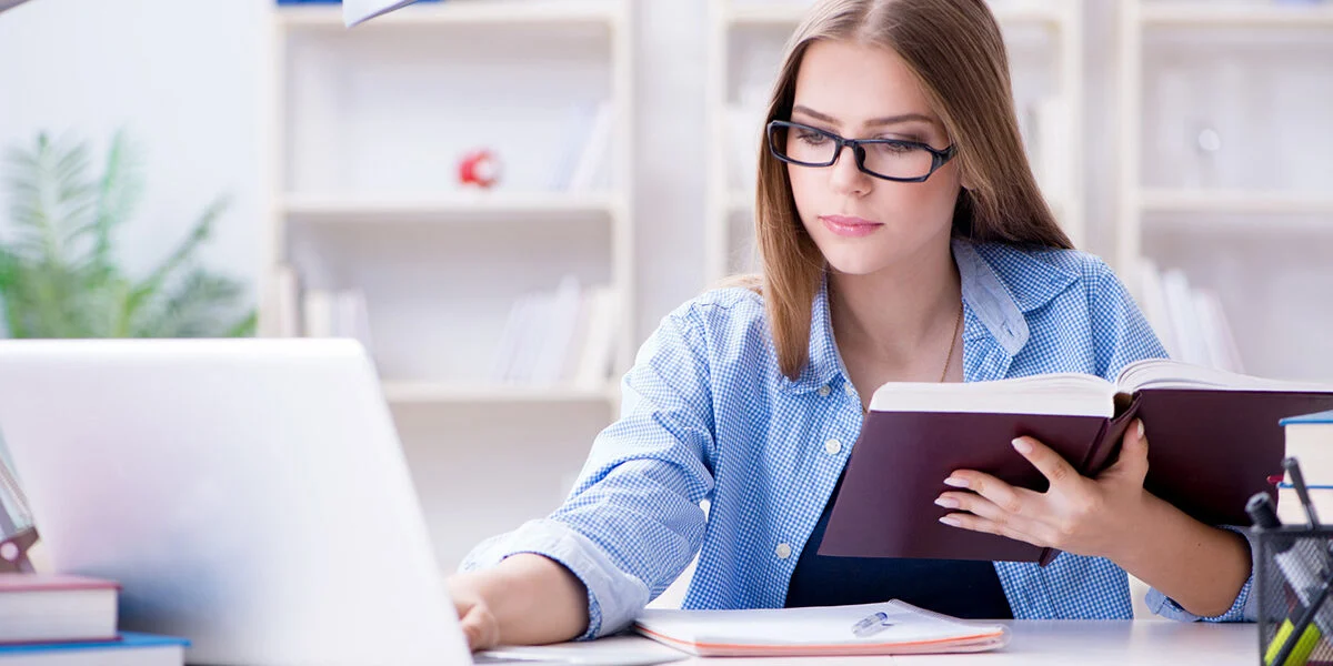 Does Putting Toilet Paper on The Seat Help