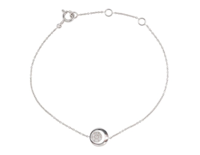 Explore our extensive selection of diamond bracelets online