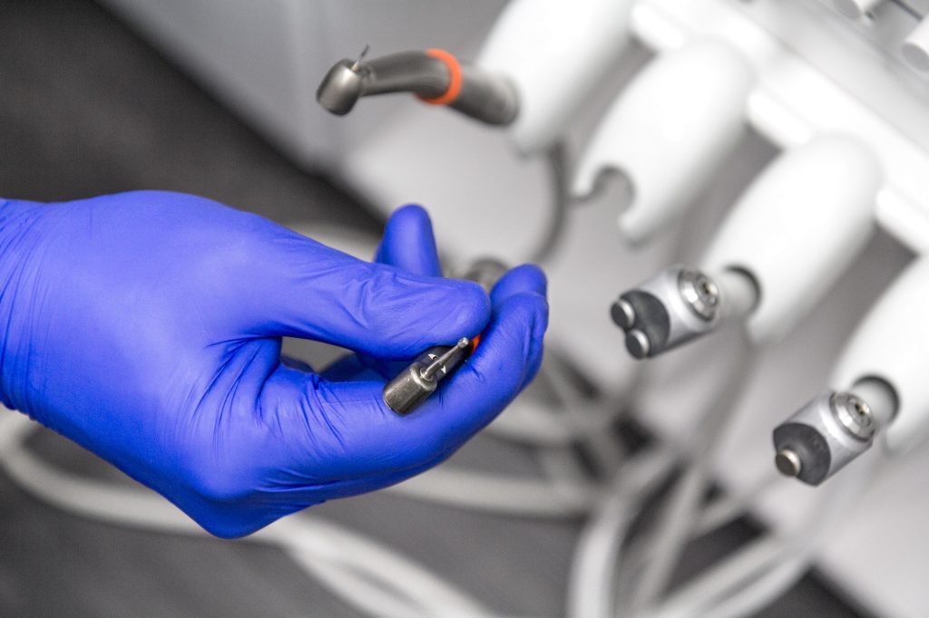 Oral Surgery in Winnipeg. Safe Wisdom Tooth Extraction
