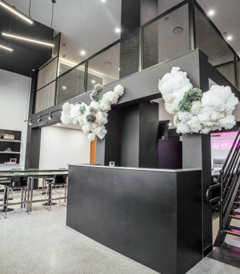 Book the Mobile Nails and Beauty Service in Sydney