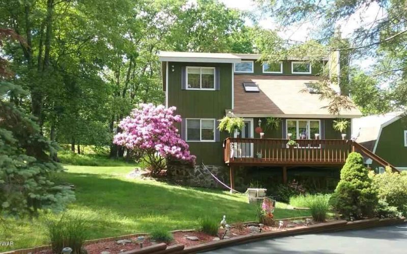 Come Take a Peek !! Milford, PA - Homes For Sale