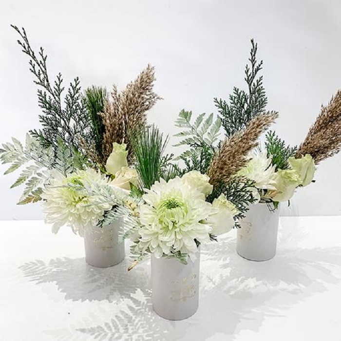 Helpful Ways to Arrange Blossoms through Montreal Online Florist