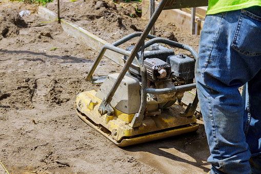 Get the best vibratory hammer on rental in Orlando