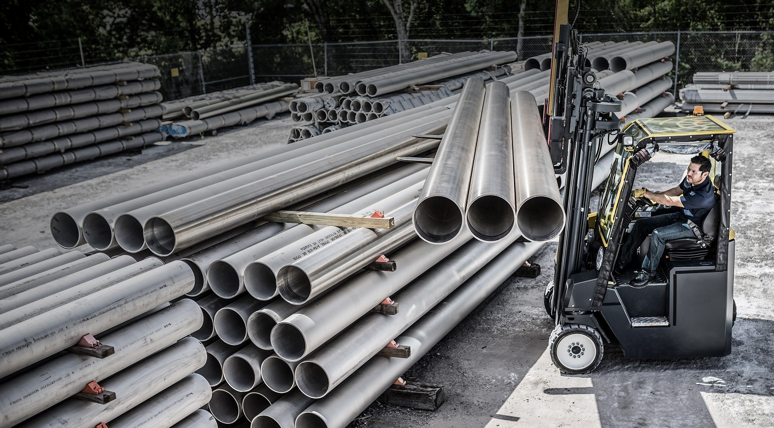 Application and Types of Pipes and Tubes