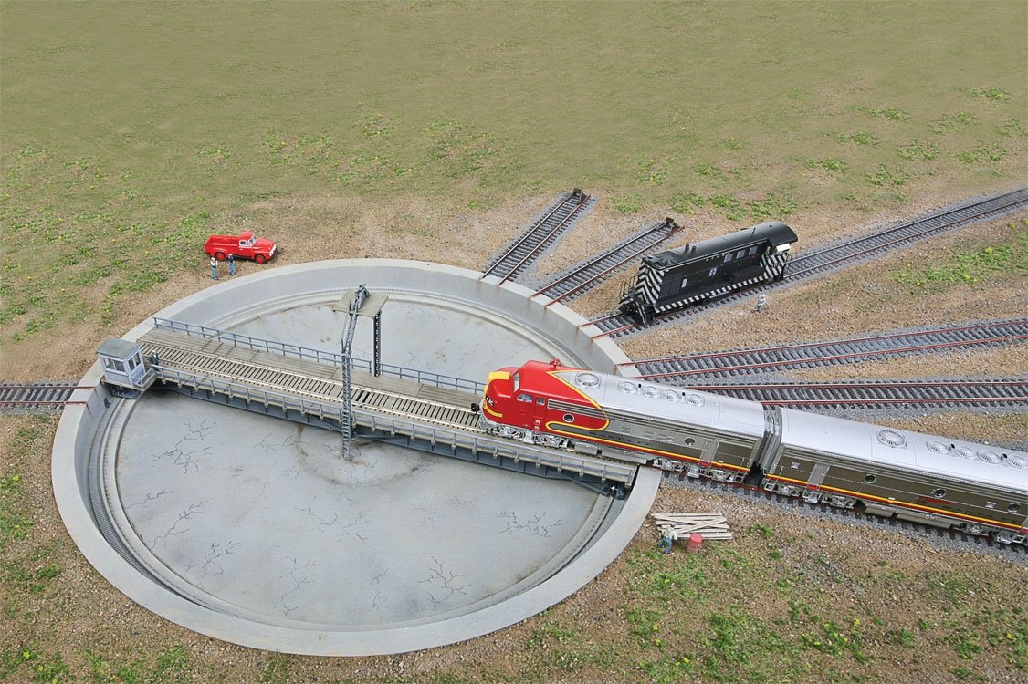 Ho Scale Train Track And Accessories