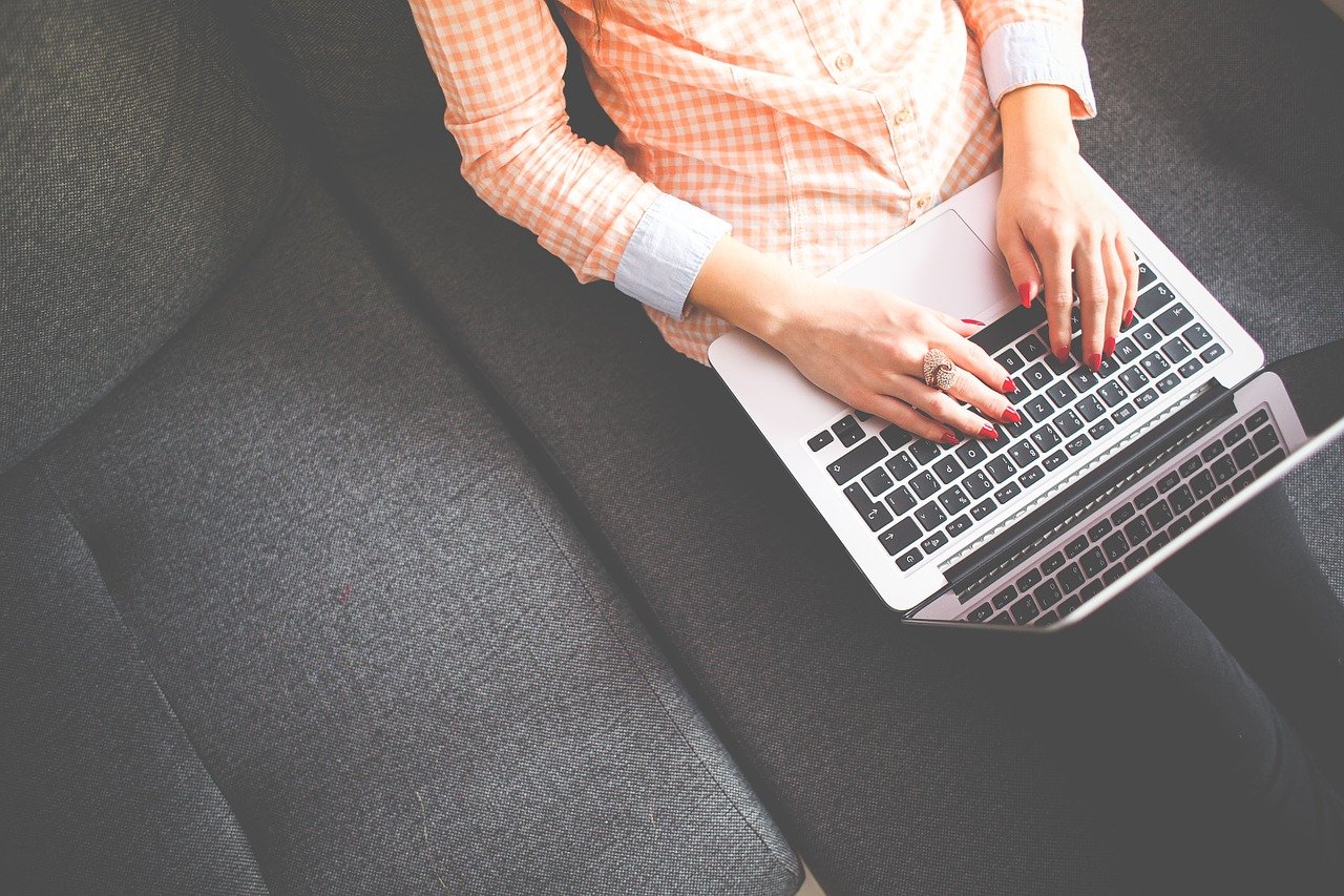 Why You Should Take Experts Help Who Can Do Your Assignments Online?