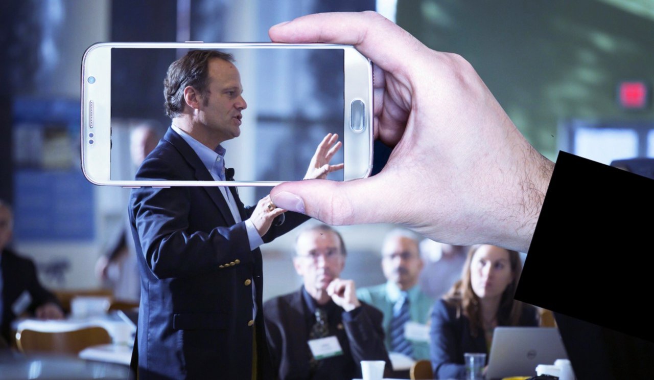 What is Public Speaking? Is it Beneficial?