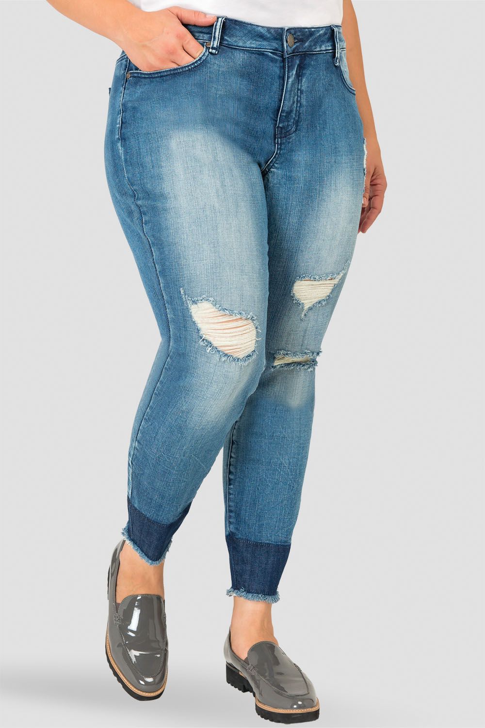 What To Wear With Every Shade Of Casual Denim Jeans?