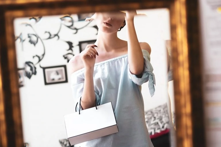 Reasons Why Paper Shopping Bags Are Better Branding Vehicles Than Plastic