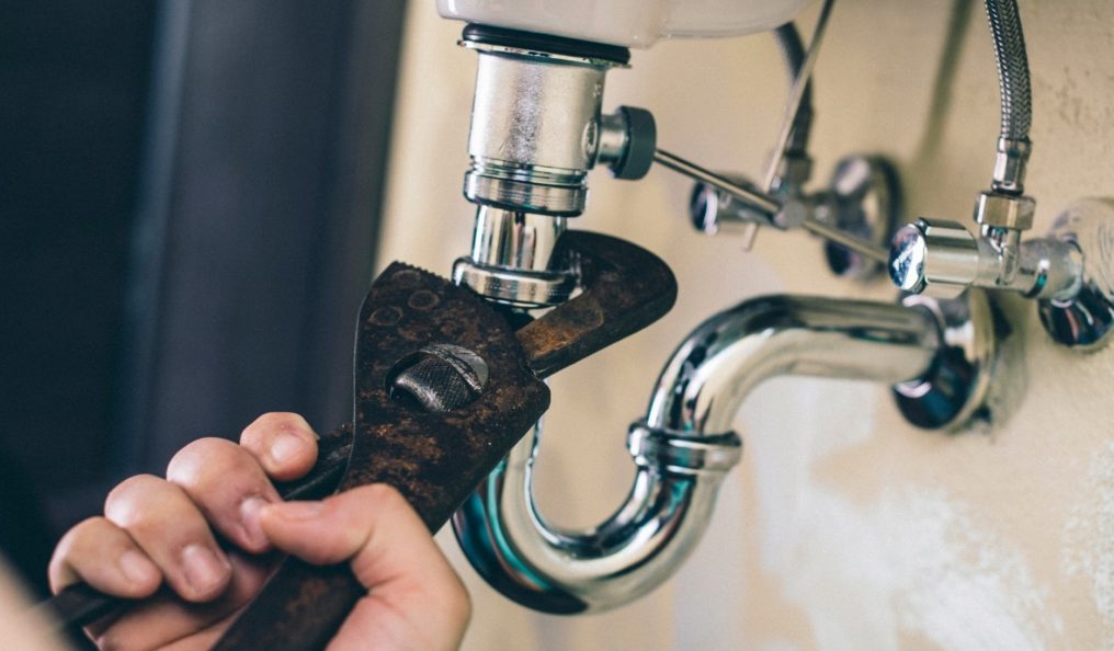 How Professional Plumber Services Can Make Your Life Hassle-free?