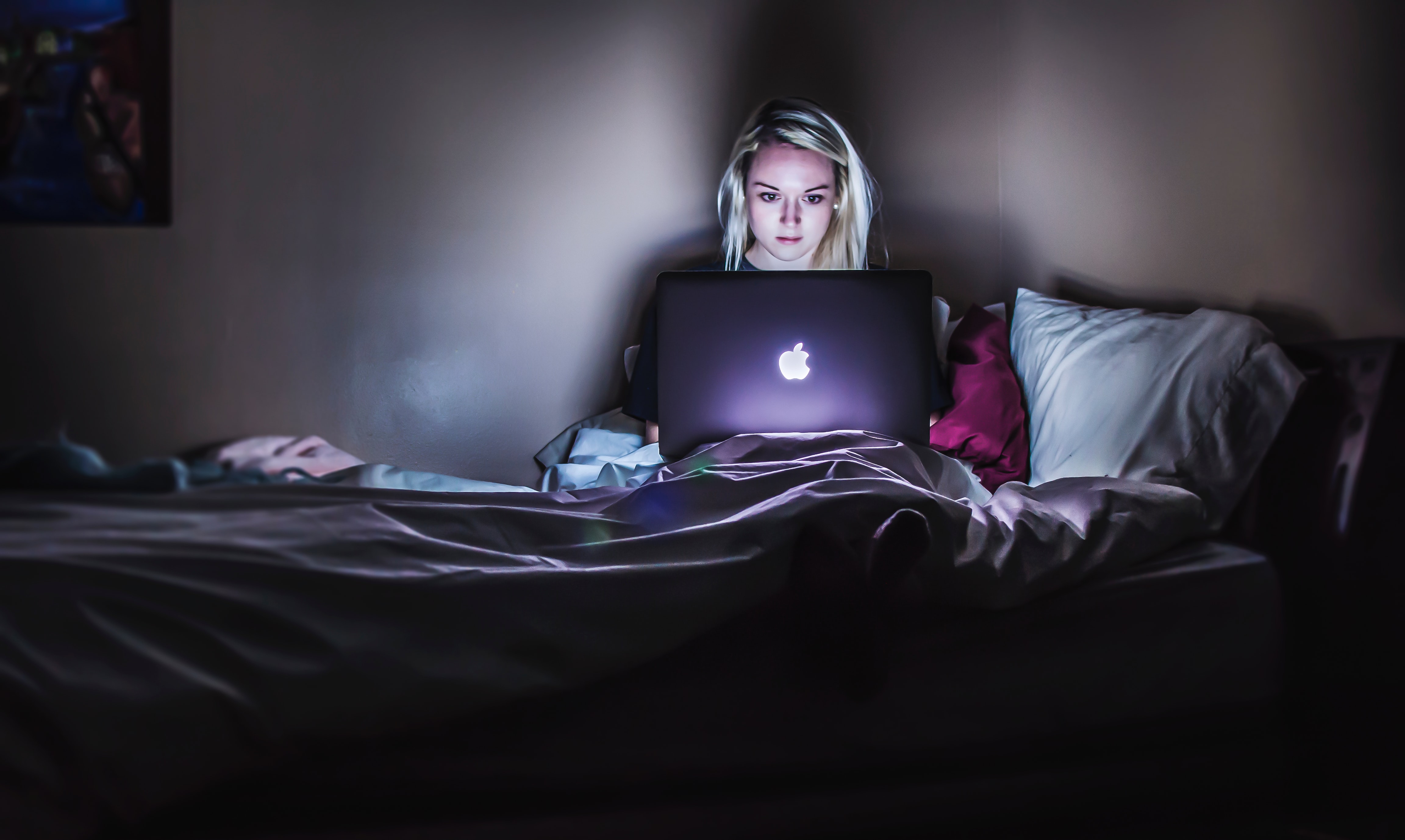 How to Deal With Stress Right Ways in Digital Age