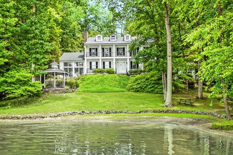 Most Affordable Beautiful Location House Near Lake For Sale