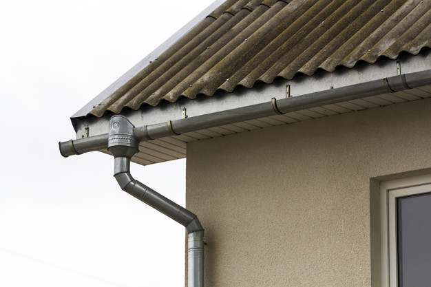 What is a Metal Gutter? And What are their Basic Qualities?