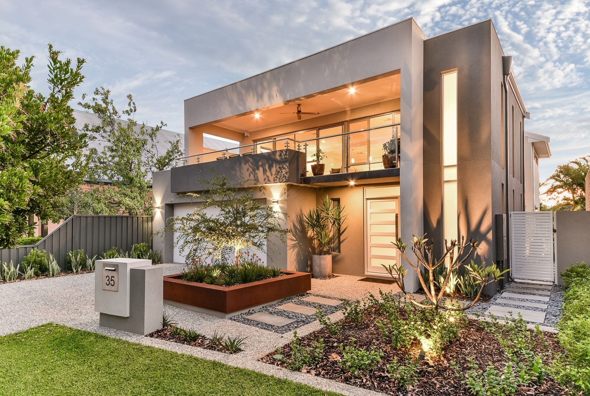 Know The Reasons To Select Local Builder To Build Your House