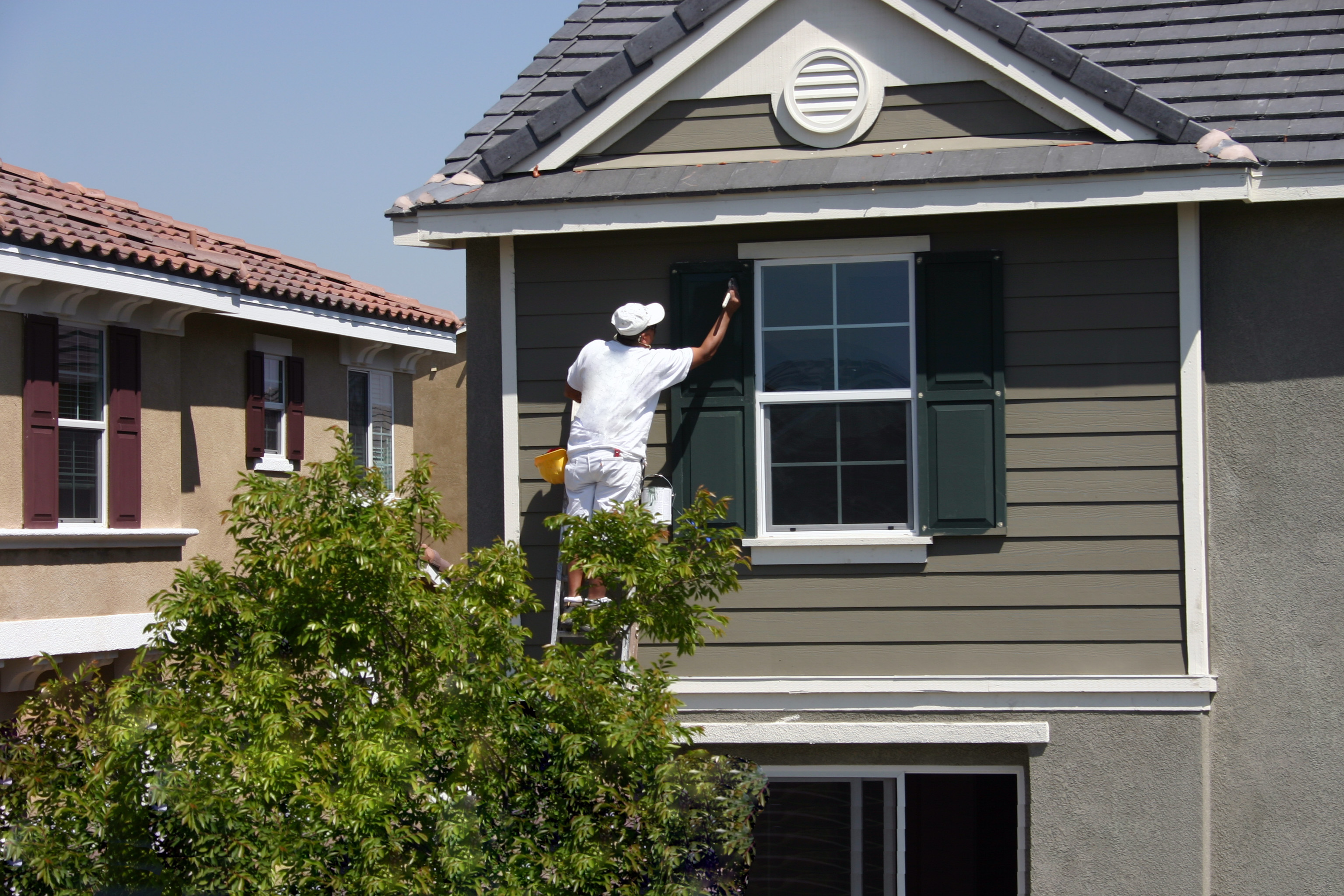 Consider These Points When Hiring an Interior Painters Company